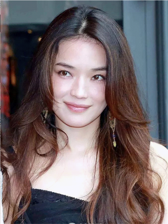 Để tóc xoăn rất dễ dừ đi vài tuổi, muốn trẻ trung thì chị em cần ghim ngay bí kíp từ chuyên gia-4