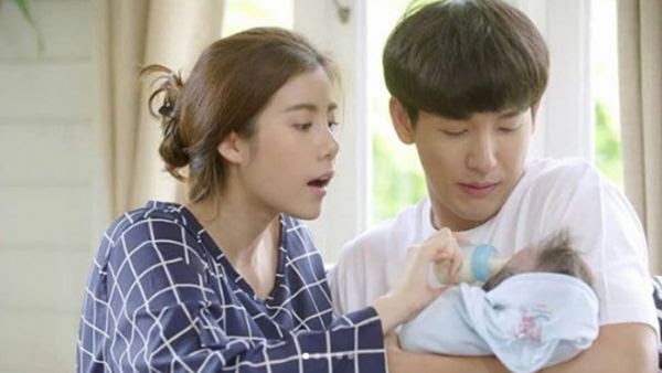 Lên chơi thấy con trai đang lúi húi giặt đồ, mẹ chồng mắng tôi thậm tệ nhưng lúc chồng tỉ tê câu này bà lại động viên anh làm hết việc nhà-1