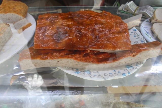 Báu vật giúp hàng giò chả nức tiếng phố cổ Hà Nội đông khách suốt 40 năm-12