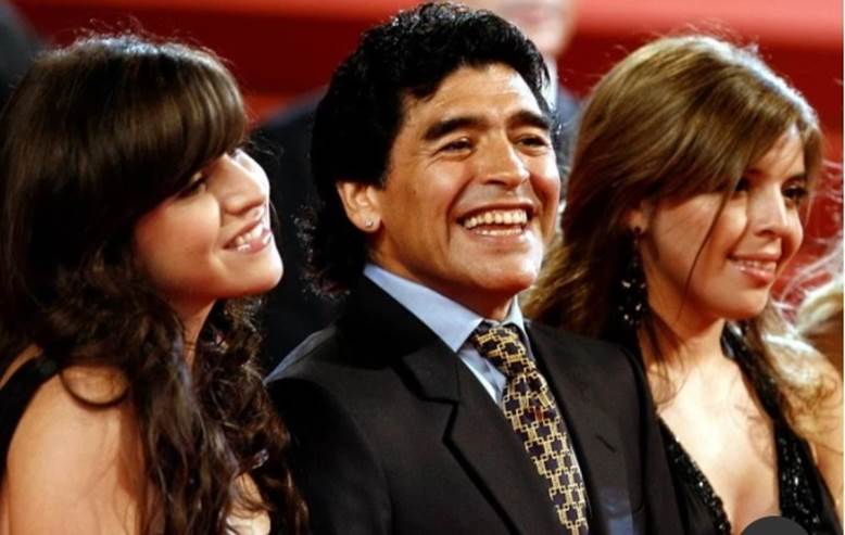 Mong muốn cuối của Maradona khiến người Argentina òa khóc-1