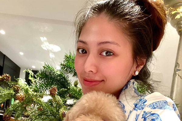 Một hình ảnh rất khác so với thường ngày của BTV Ngọc Trinh khiến dân tình khen nhan sắc thăng hạng, thần thái ngút ngàn-4