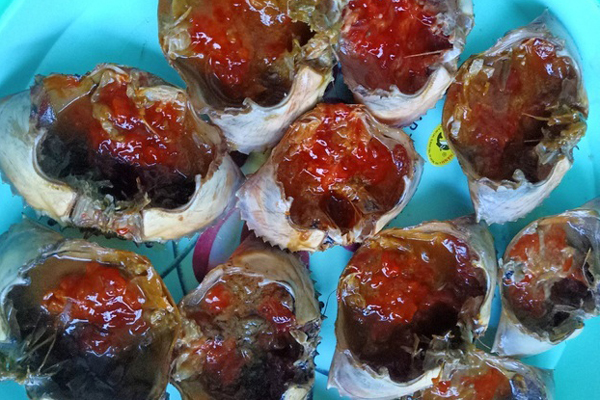 2020 đại hạ giá: Hải sản ‘nhà giàu’ tràn vỉa hè, mua cả mâm về ăn-5