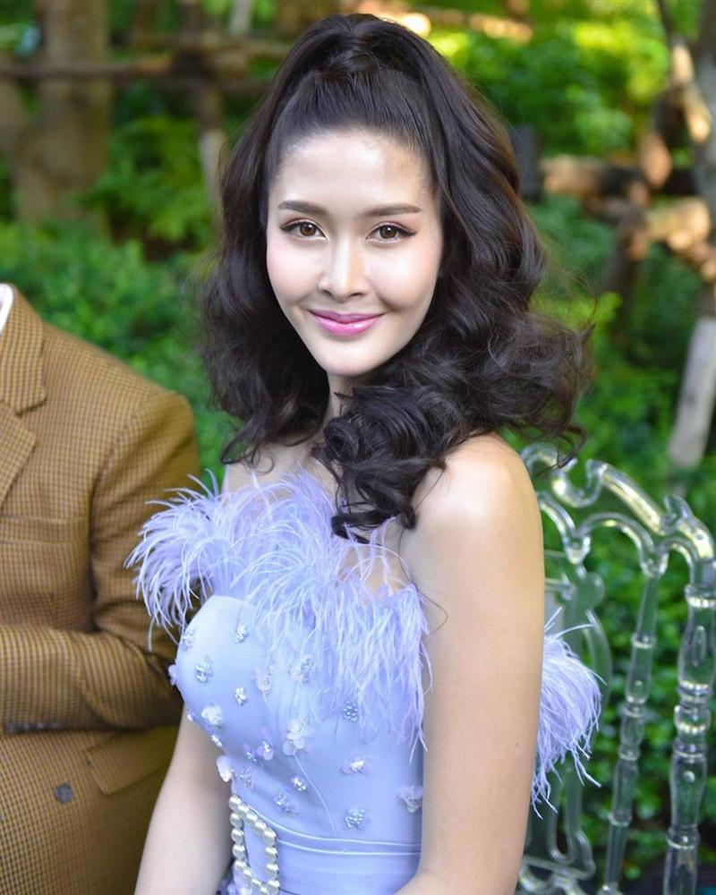 Nhan sắc tân Hoa hậu Chuyển giới Thái Lan-12