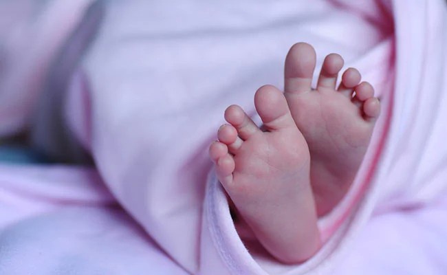 Em bé chào đời đã có kháng thể chống Covid-19-1
