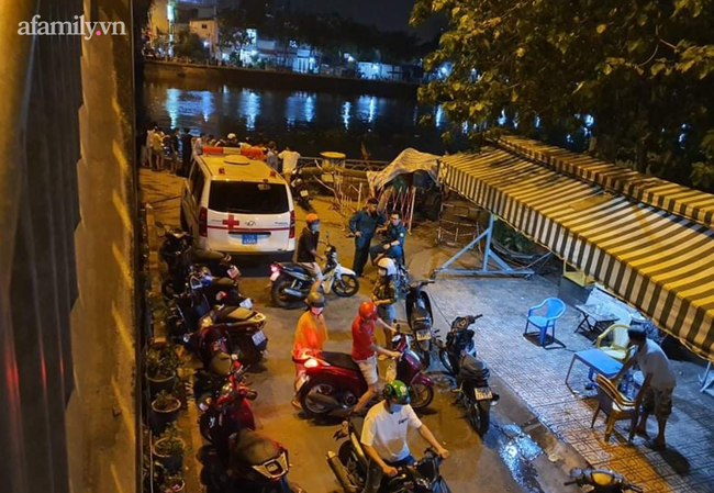 Cùng nhau nhảy xuống kênh sau khi cự cãi trong đêm tối, chồng chết, vợ hối hận muộn màng-2