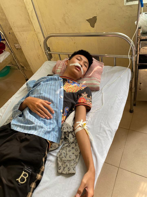 Hà Nội: Xác minh vụ việc nam sinh bị nhóm bạn đánh gãy răng, nhập viện khâu 7 mũi-1