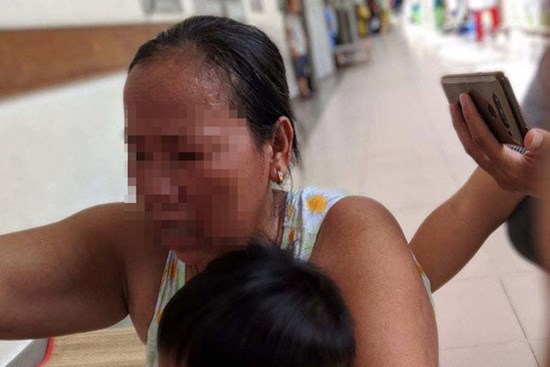 Bắt tạm giam người mẹ ruột tát con chấn thương sọ não ở Sài Gòn