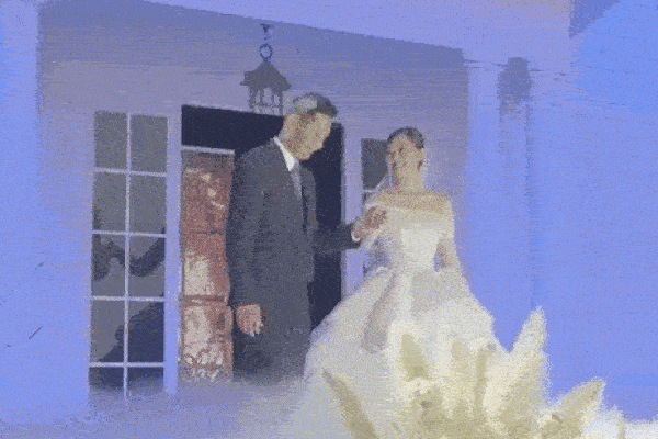 Loạt ảnh trong đám cưới kín tiếng của Tường San: Cô dâu khóc rưng rưng cũng xinh nức nở, chú rể chỉ nhìn thấy bóng lưng-16