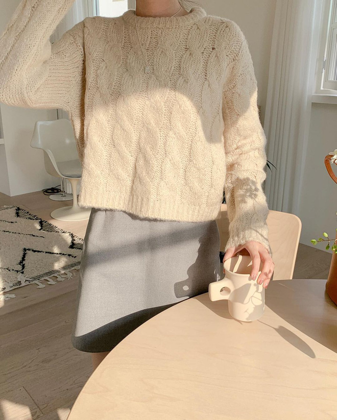 Trend áo len năm nay có 6 kiểu must-have, nàng nào cũng nên sắm để nâng điểm phong cách cho xịn sò-2