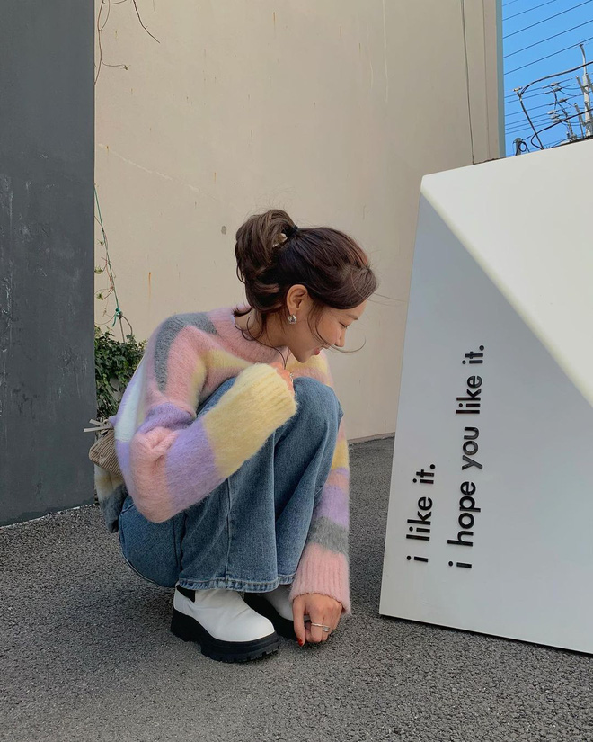 Trend áo len năm nay có 6 kiểu must-have, nàng nào cũng nên sắm để nâng điểm phong cách cho xịn sò-19