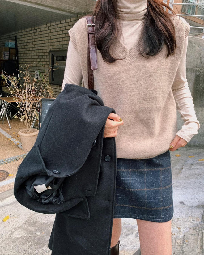 Trend áo len năm nay có 6 kiểu must-have, nàng nào cũng nên sắm để nâng điểm phong cách cho xịn sò-23
