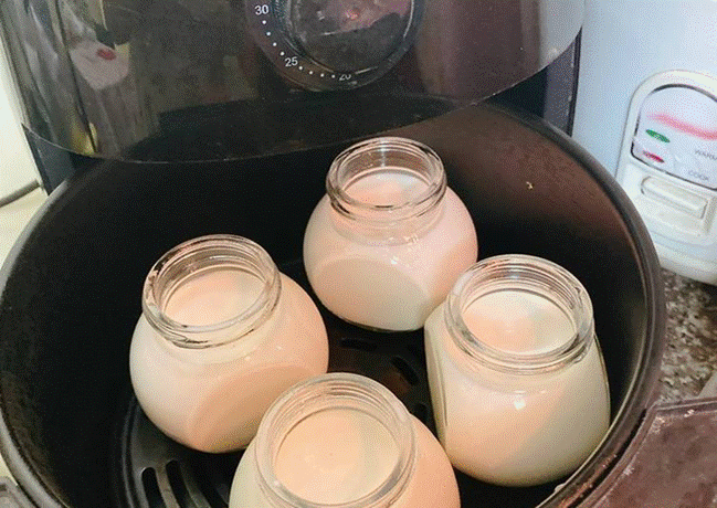 Không chỉ cân được hầu hết các món mặn, nồi chiên không dầu còn có thể giúp chị em làm được cả sữa chua luôn đây này!-1