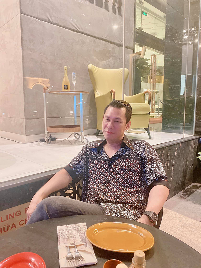 Cuộc sống của đại gia phòng trà ra sao sau khi ly hôn Lệ Quyên?-3