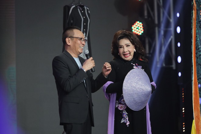 Chân dung nữ NSND là thần tượng của MC Lại Văn Sâm, khiến anh phải năn nỉ trên truyền hình-2