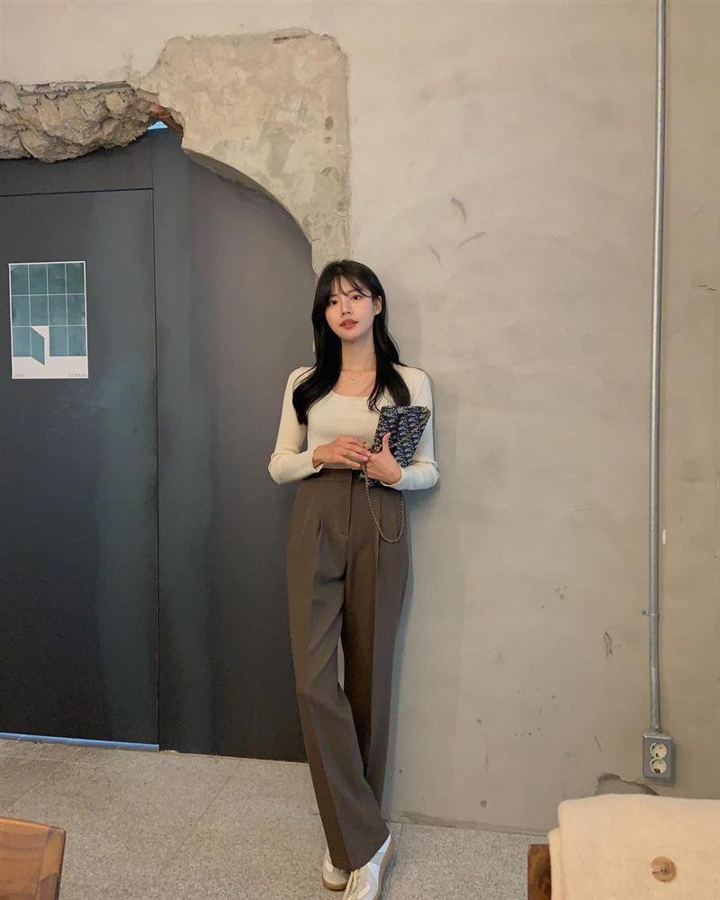 Cho những ngày trời lạnh không biết mặc gì, bạn cứ lên đồ theo 10 gợi ý này là chuẩn bài-8