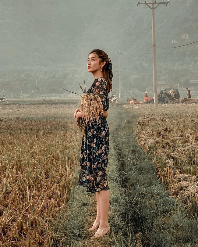 Đây là kiểu giày gần như mỹ nhân Việt nào cũng có một đôi, diện lên siêu hack dáng và kéo chân dài ác liệt-12