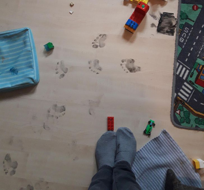 Nhà có trẻ con, không giây phút nào nhàm chán”, không tin cứ xem những bức ảnh này sẽ rõ-4