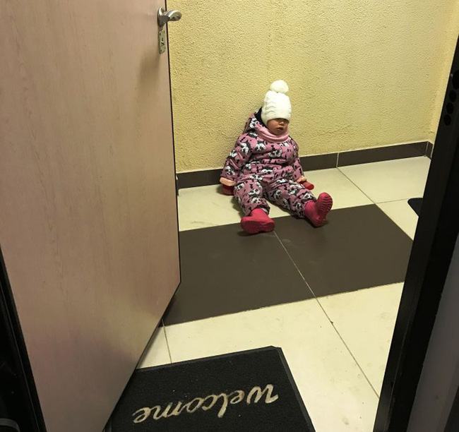 Nhà có trẻ con, không giây phút nào nhàm chán”, không tin cứ xem những bức ảnh này sẽ rõ-21