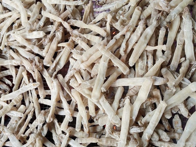 Mì chính nhà giàu 5 triệu đồng/kg, khách dốc tiền tranh nhau mua-1