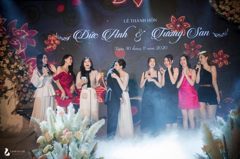 Loạt ảnh trong đám cưới kín tiếng của Tường San: Cô dâu khóc rưng rưng cũng xinh nức nở, chú rể chỉ nhìn thấy bóng lưng-8