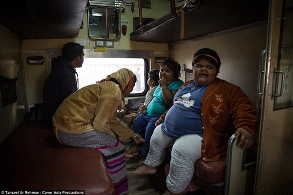 Gia đình nghèo có 3 con bị bệnh béo phì, bố đòi bán thận kiếm tiền cứu chữa từng thu hút sự chú ý của truyền thông thế giới giờ ra sao?-7