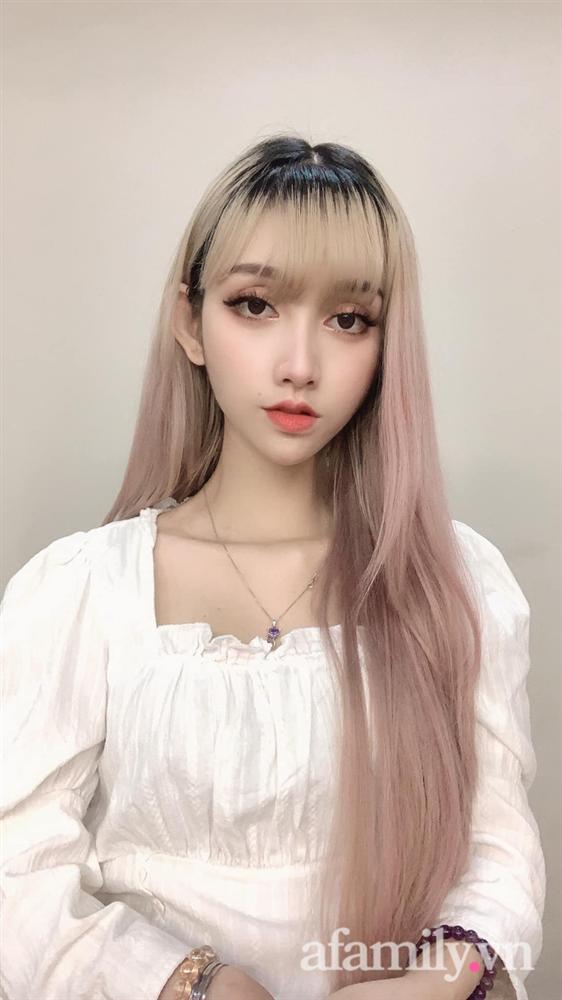 Mẹ đơn thân 25 tuổi dùng chân tắm cho con thuần thục, ai cũng đi từ thắc mắc đến cảm phục khi nhìn lên đôi tay của cô-1