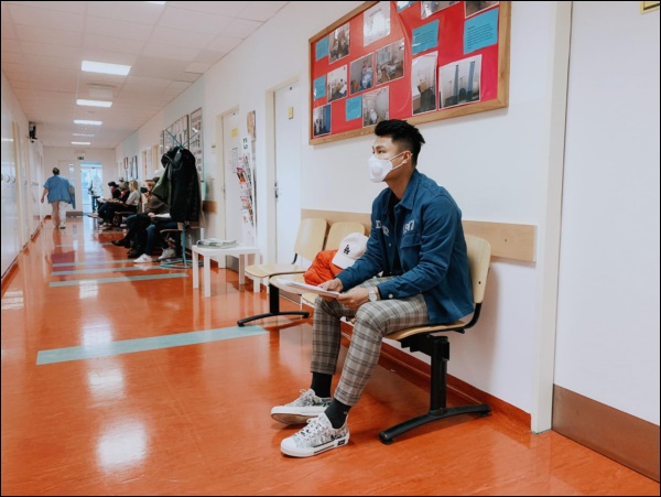 Đi đẻ thời Covid như Kỳ Hân: Một mình một phòng, không người thân bên cạnh, muốn chồng về Việt Nam đá bóng cũng không được rồi!-9