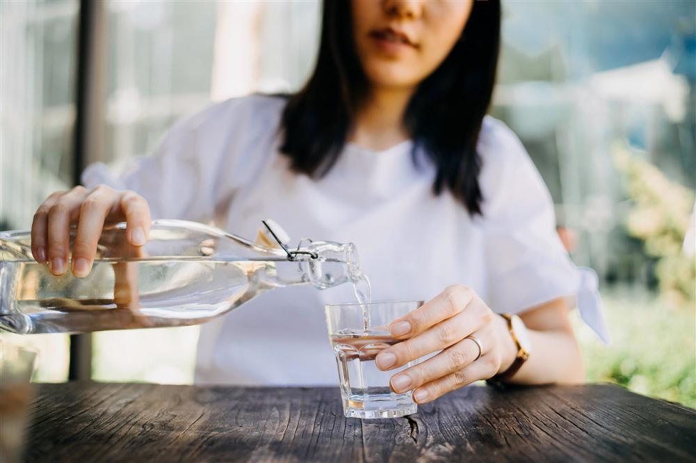 Đây là 5 kiểu uống nước thông minh giúp phụ nữ hút mỡ bụng cực nhanh, xuống cân mà vẫn dồi dào năng lượng-5