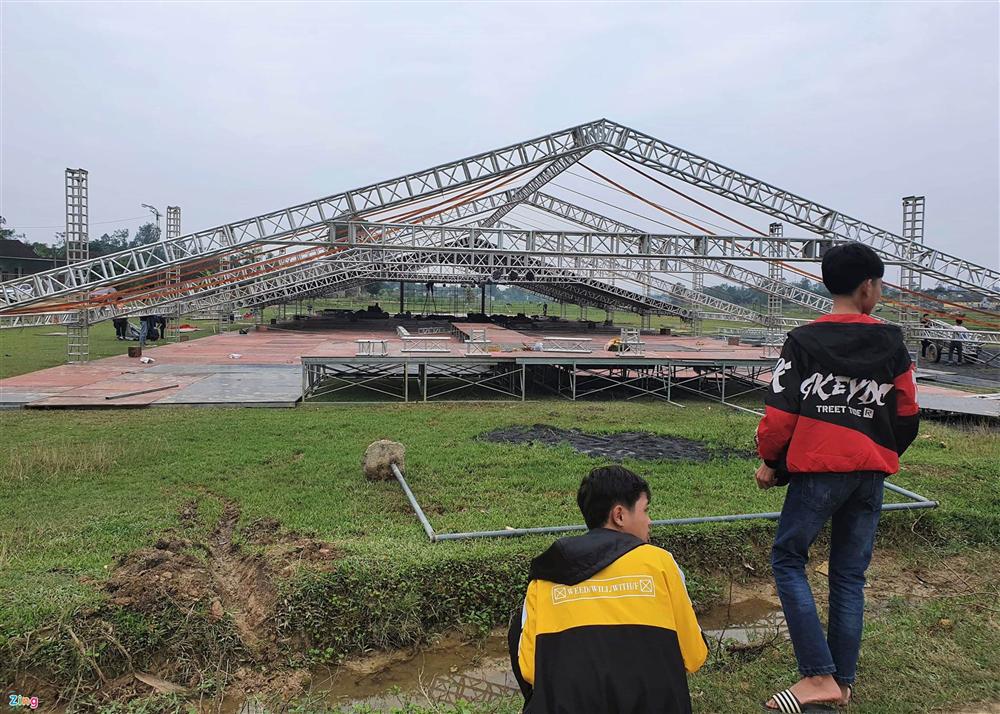 Gia đình Công Phượng tất bật cho đám cưới-2