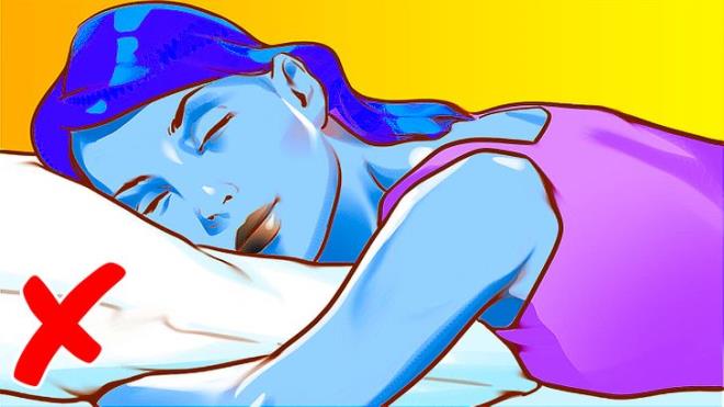 Đi ngủ không gối đầu và những lợi ích với sức khỏe không phải ai cũng biết-5