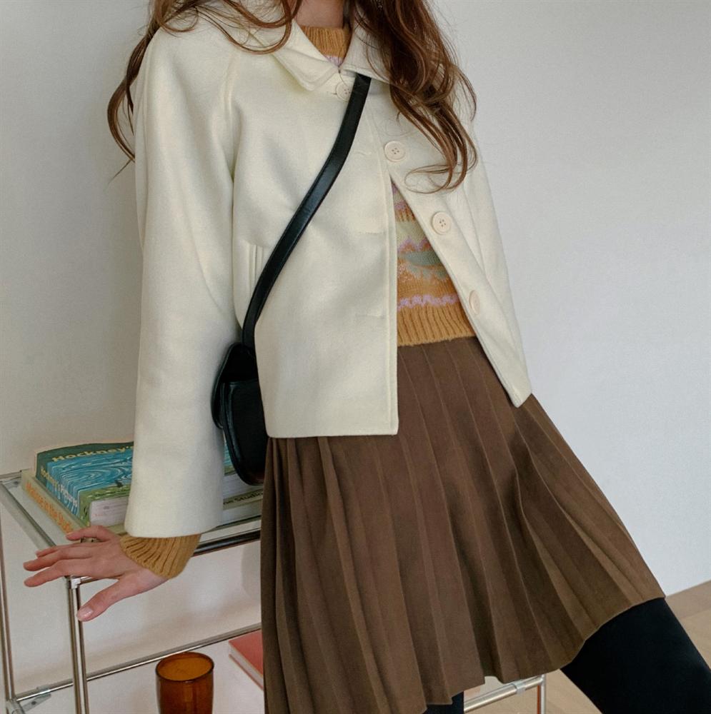 4 phiên bản trẻ trung nhất của áo khoác dạ, chị em nên sắm ngay vì một mùa Đông không già nua chán đời-10