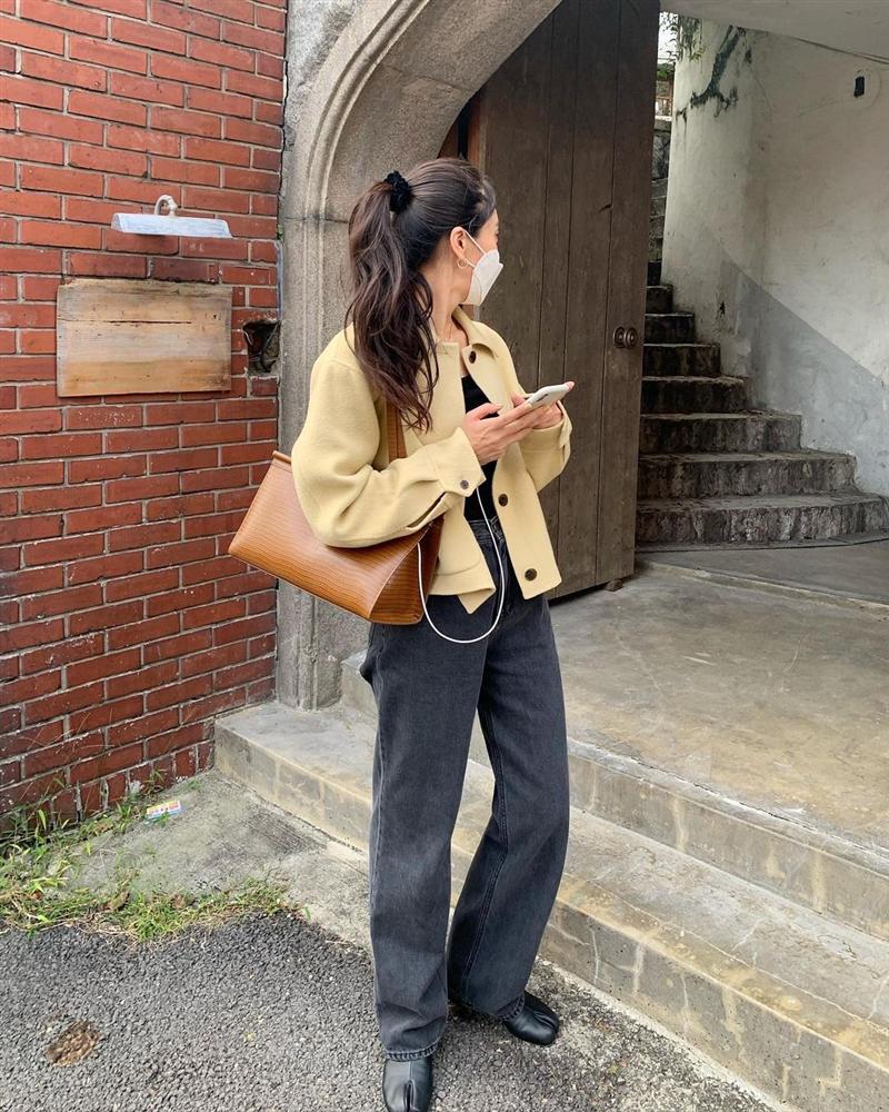 4 phiên bản trẻ trung nhất của áo khoác dạ, chị em nên sắm ngay vì một mùa Đông không già nua chán đời-11