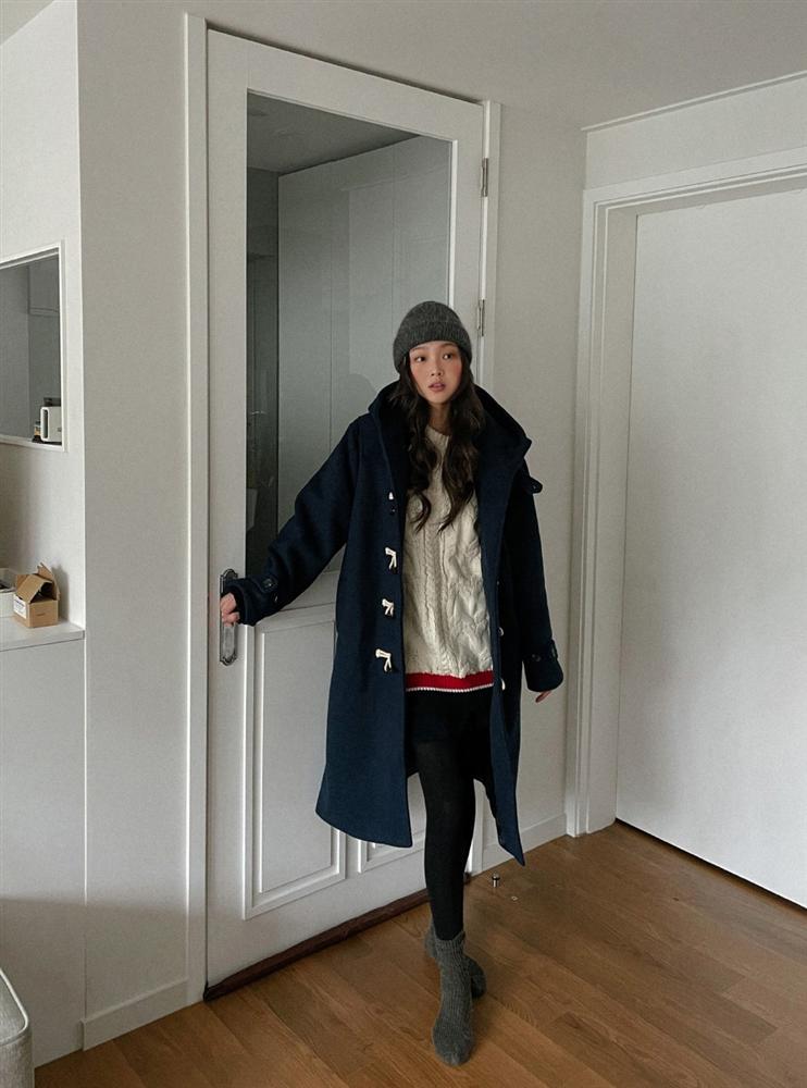 4 phiên bản trẻ trung nhất của áo khoác dạ, chị em nên sắm ngay vì một mùa Đông không già nua chán đời-15