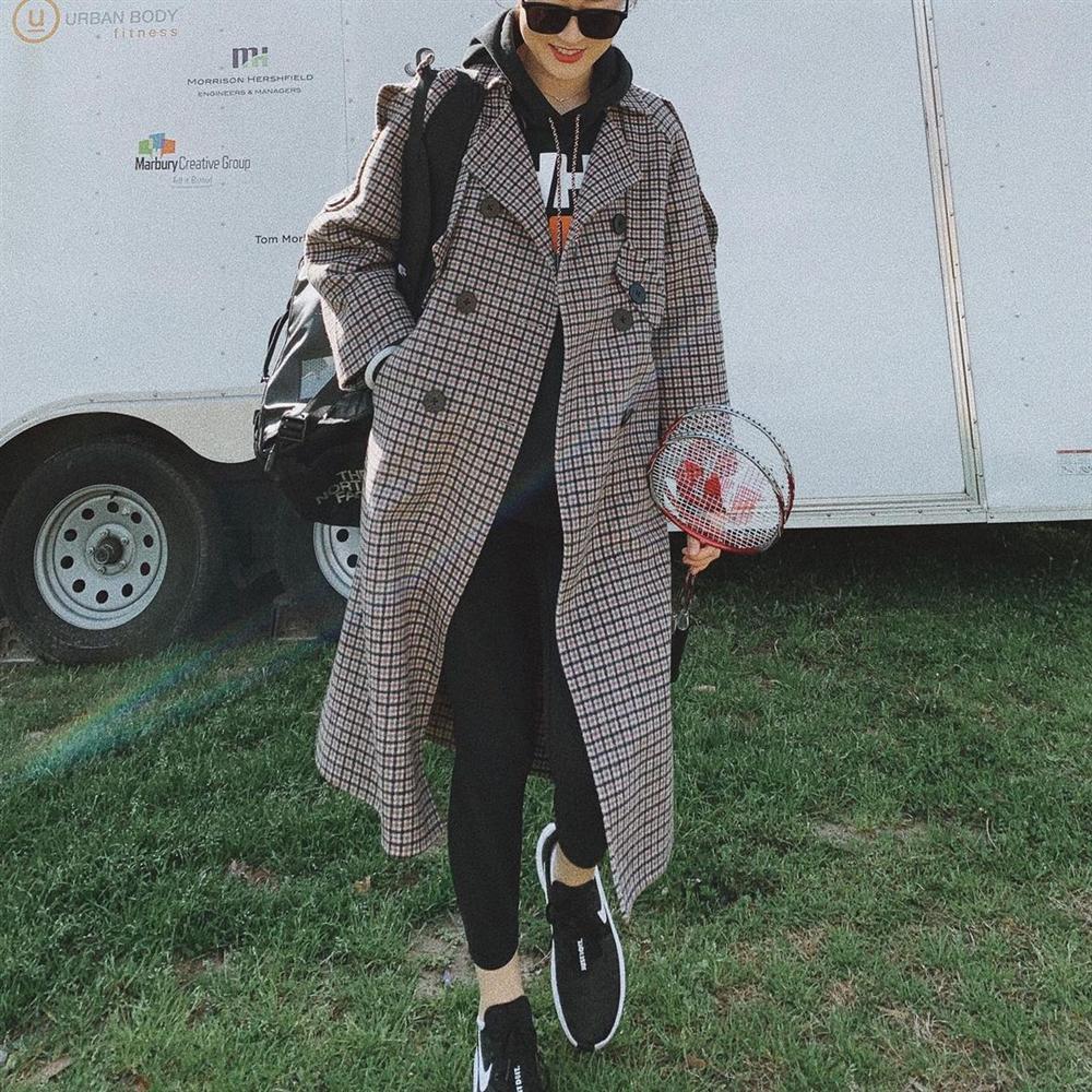 4 phiên bản trẻ trung nhất của áo khoác dạ, chị em nên sắm ngay vì một mùa Đông không già nua chán đời-7