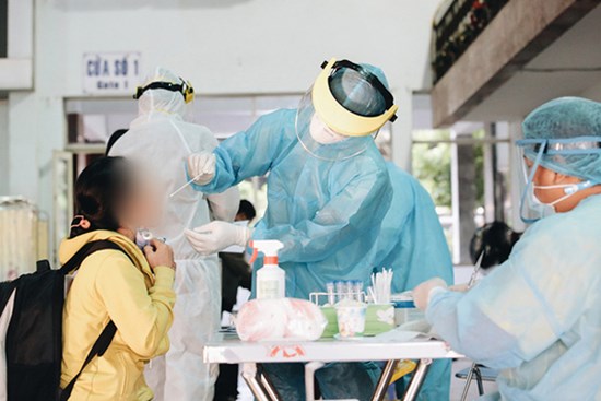 Lịch trình dày đặc của nữ học viên mắc Covid-19: Từng khám bệnh ở BV Chợ Rẫy, uống cà phê và đi ăn uống nhiều nơi ở Sài Gòn