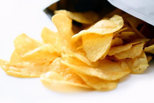 Đừng nhét một đống túi nilon vào bếp, dùng cách này vừa sạch sẽ, gọn gàng lại tiết kiệm được khoản tiền mỗi năm-8