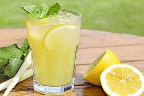 Có một loại nước nghe tên chanh sả và công dụng cũng 