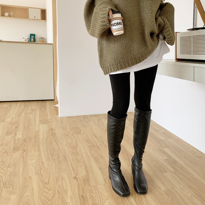 Đông sang là nhiều chị em diện legging phản cảm hết chỗ nói, và đây là cách mặc lịch sự duyên dáng cần ghim ngay-9