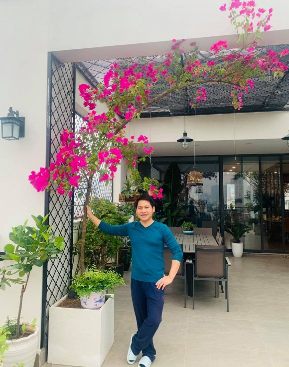 Khu vườn nhỏ xanh mướt, sai trĩu quả trên sân thượng của Ông hoàng nhạc đỏ Trọng Tấn-1