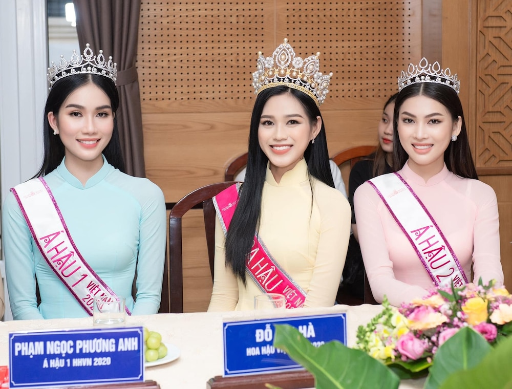 Hoa hậu Đỗ Thị Hà liên tục bị report phải tạm khóa facebook cá nhân-2