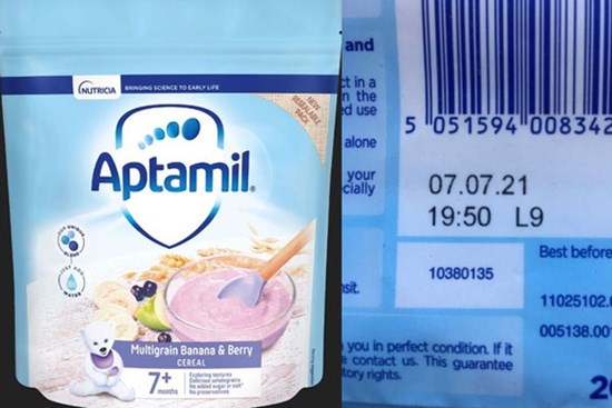 Bột ngũ cốc Aptamil cho trẻ trên 7 tháng tuổi chứa mẩu nhựa