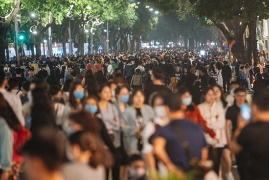 Hà Nội ra công điện khẩn: Tiếp tục dừng các hoạt động, sự kiện có tập trung đông người khi không cần thiết