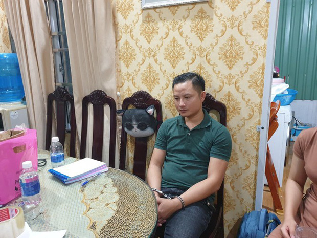 Cha con đại gia cho vay nặng lãi: Từ lâu đài dát vàng đến trại giam-2