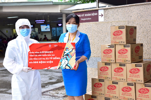Lifebuoy tài trợ gói sản phẩm 11 tỷ đồng cho 500 bệnh viện phòng chống Covid-19-1