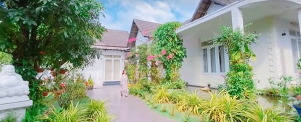 Khám phá không gian sống trong biệt thự của NSND Bạch Tuyết tại TP Hồ Chí Minh-5