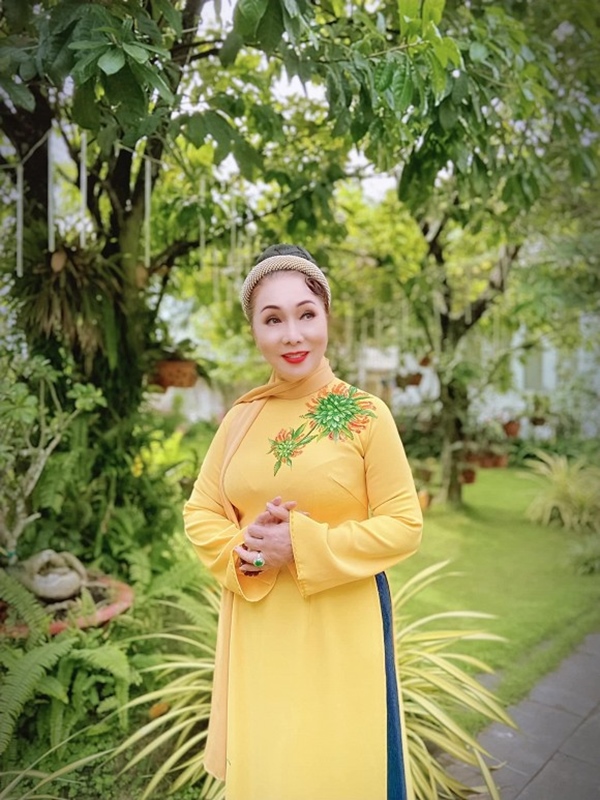 Khám phá không gian sống trong biệt thự của NSND Bạch Tuyết tại TP Hồ Chí Minh-16