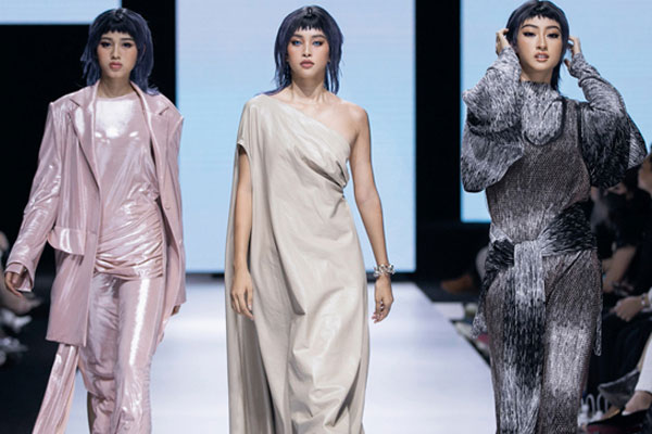 Hoa hậu Lương Thùy Linh lấy khăn lụa quấn làm váy táo bạo khoe body cực phẩm-4