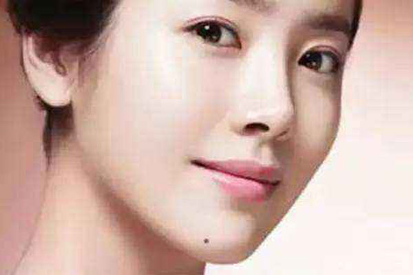 5 nét tướng của phụ nữ càng xấu xí lại càng may mắn, giàu sang-2