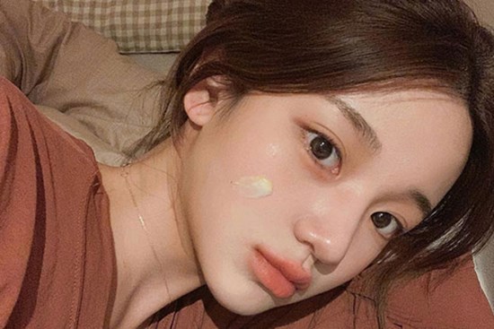 Dưỡng da theo khung giờ như gái Hàn: Tuyệt mật bí kíp skincare mà không phải ai cũng biết