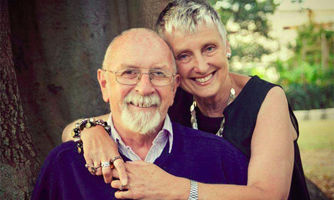 Vợ qua đời để lại di nguyện nhờ chăm sóc cây, chồng nghe theo răm rắp suốt nhiều năm trời đến lúc dọn nhà mới biết bị... chơi khăm-1